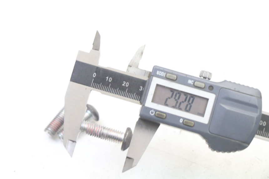 photo de REMSCHIJF BOUT PEUGEOT STREETZONE I 2T 50 (2018 - 2020) - Andere kijkhoek