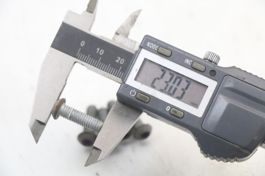 photo de REMSCHIJF BOUT PIAGGIO BEVERLY 125 (1998 - 2005) - Zoom op gebruiksstaat