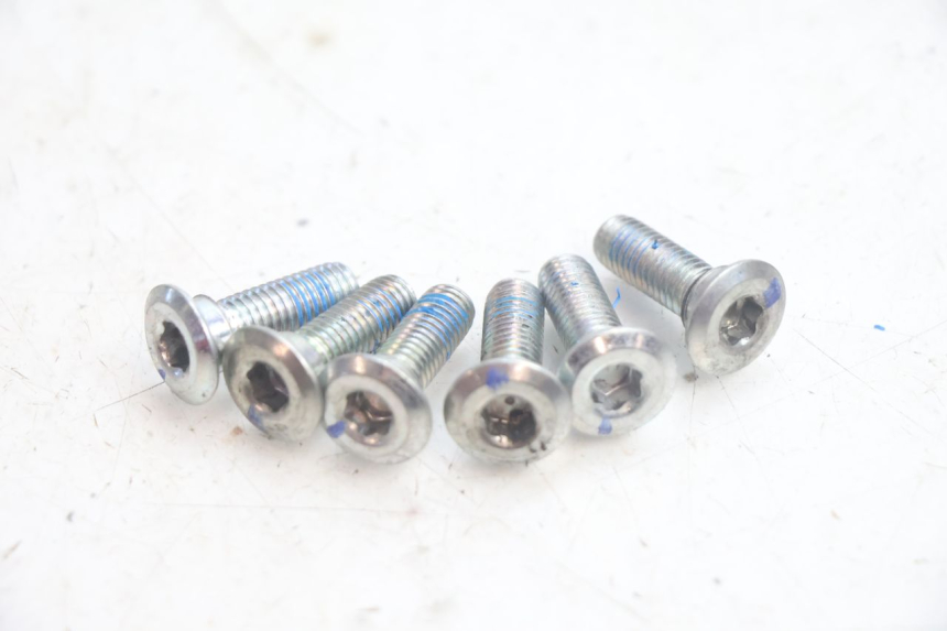 photo de REMKLOTSCHROEF JM MOTORS R-MAX TECH 50 (2024 - 2026) - Detail van het onderdeel