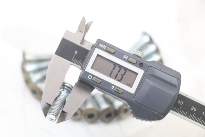 photo de REMSCHIJF BOUT REGAL RAPTOR RAXTER 2 125 (2007 - 2015) - Andere kijkhoek