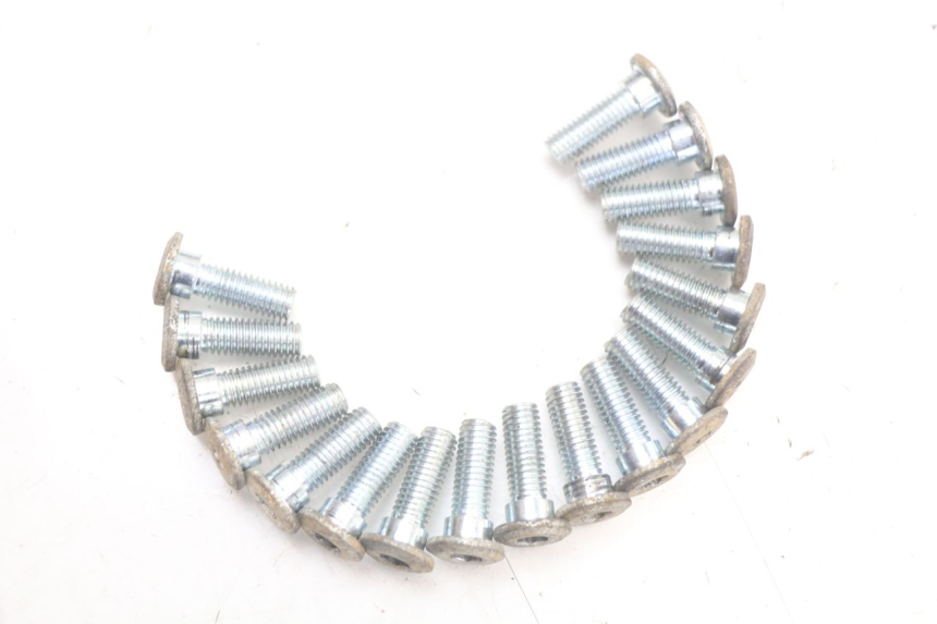 photo de REMSCHIJF BOUT REGAL RAPTOR SPYDER 125 (2010 - 2018) - Detail van het onderdeel