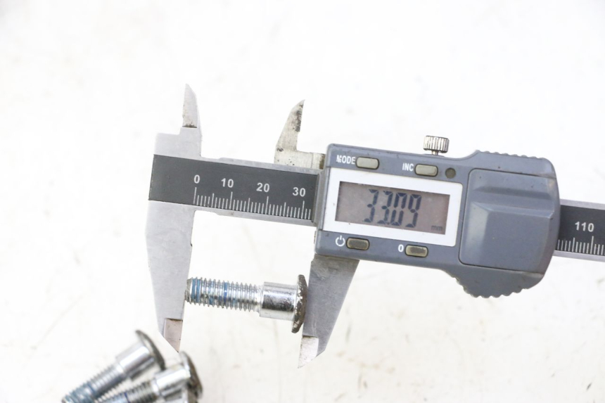 photo de REMSCHIJF BOUT TRIUMPH SPRINT 900 (1995 - 1998) - Andere kijkhoek