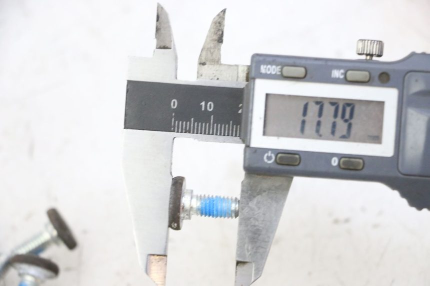 photo de REMSCHIJF BOUT YAMAHA X-MAX XMAX 250 (2006 - 2009) - Detail van het onderdeel