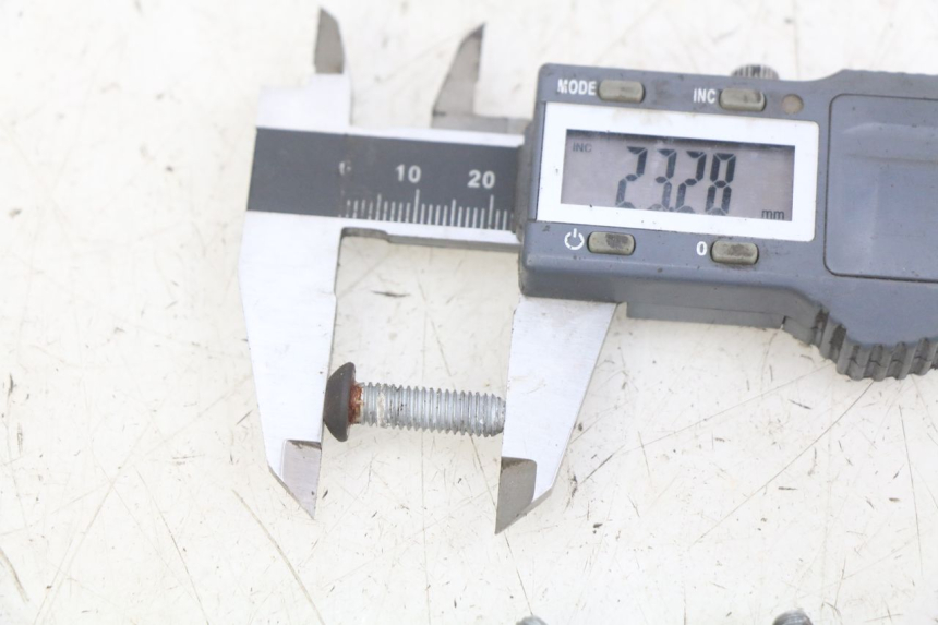 photo de REMSCHIJF BOUT PIAGGIO X9 EVOLUTION 125 (2003 - 2007) - Andere kijkhoek