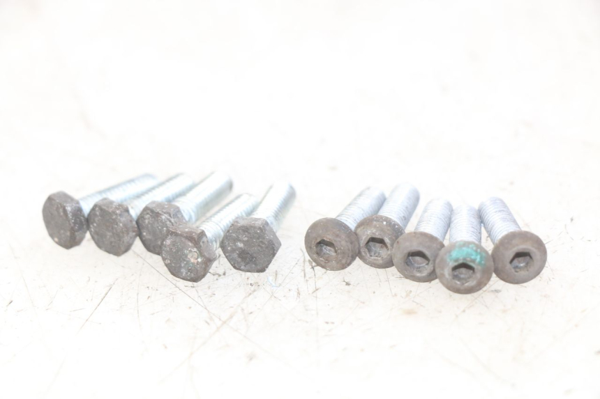 photo de REMSCHIJF BOUT PIAGGIO XEVO - X EVO 125 (2007 - 2017) - Overzicht