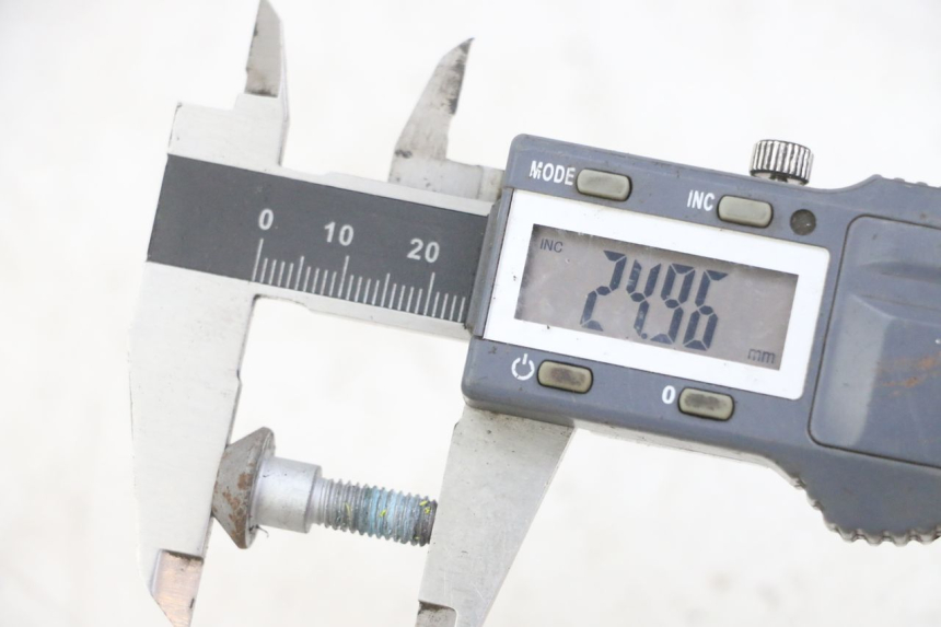 photo de REMSCHIJF BOUT YAMAHA XJ6 ABS 600 (2008 - 2016) - Zoom op gebruiksstaat