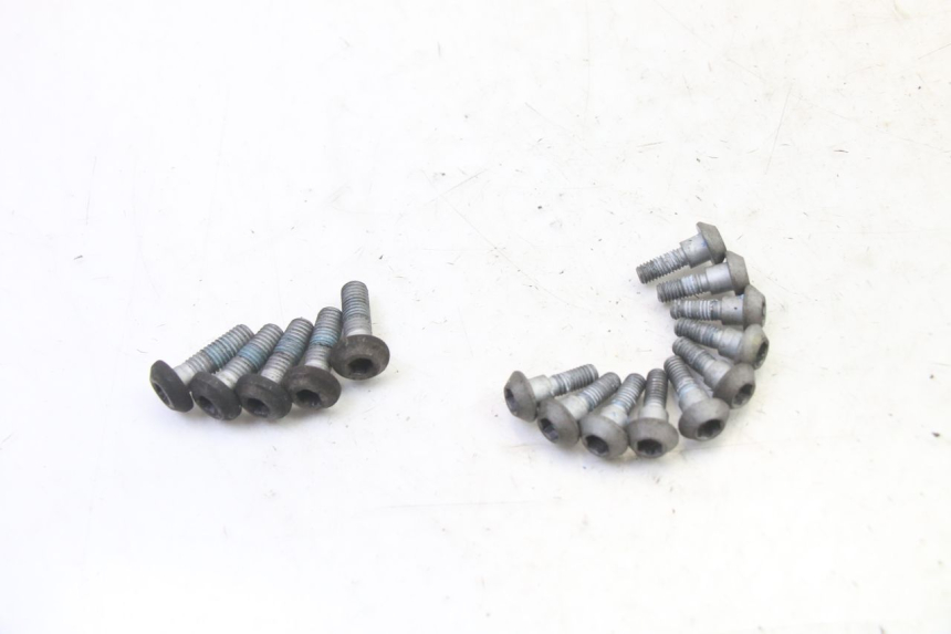 photo de REMSCHIJF BOUT YAMAHA XJ6 ABS 600 (2008 - 2016) - Detail van het onderdeel