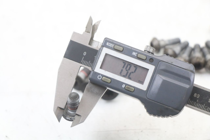 photo de REMSCHIJF BOUT YAMAHA FZ1 FAZER 1000 (2007 - 2009) - Overzicht