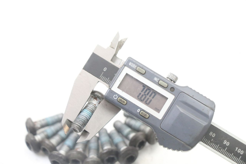 photo de REMSCHIJF BOUT YAMAHA FZS FAZER 600 (2001 - 2003) - Technische close-up