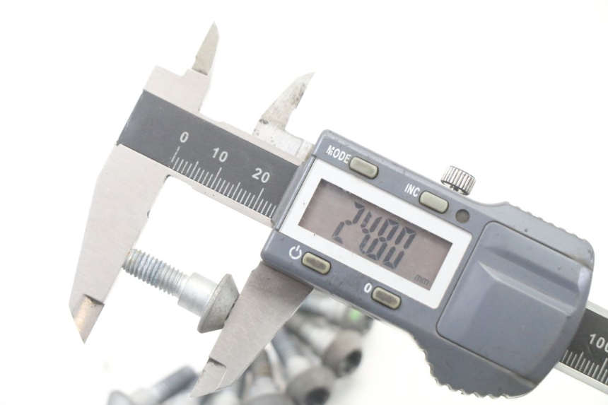 photo de REMSCHIJF BOUT YAMAHA TRACER 7 700 (2020 - 2024) - Markeringen en referenties