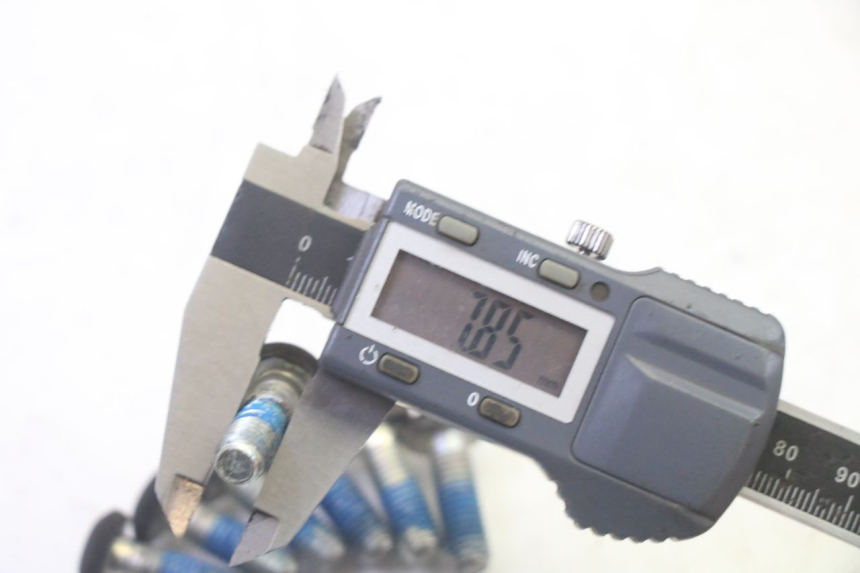 photo de REMSCHIJF BOUT YAMAHA YP MAJESTY 125 (2007 - 2010) - Andere kijkhoek