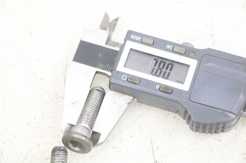 photo de REMSCHIJF BOUT KAWASAKI Z 750 (2007 - 2013) - Zoom op gebruiksstaat