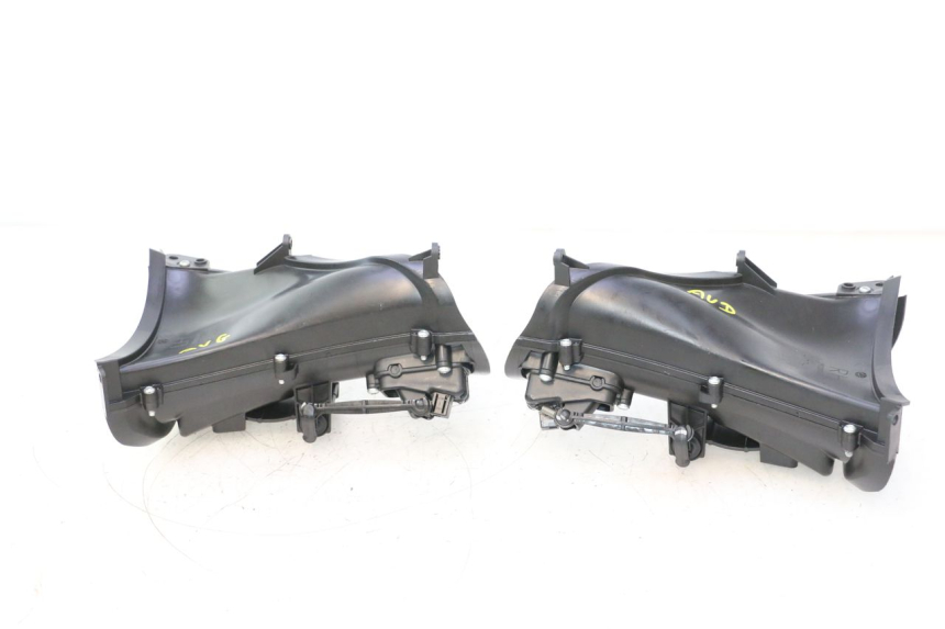 photo de LUCHTROOSTERS HARLEY DAVIDSON ROAD GLIDE FLTRXSE 1920 (2018 - 2022) - Overzicht